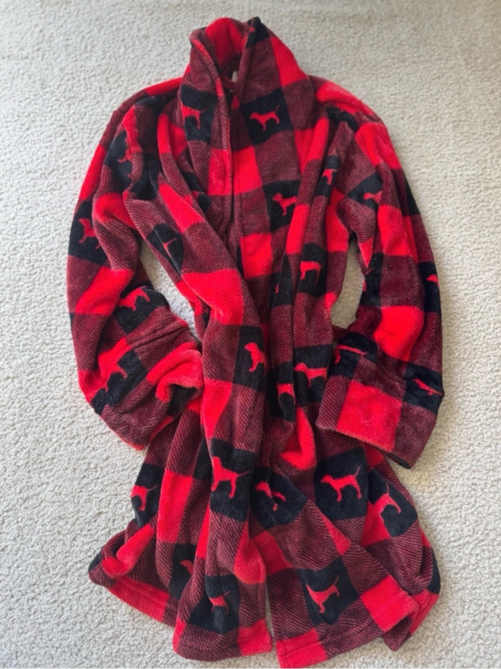 PINK Victoria's Secret Red & Black Plaid Fleece Robe with Dog Silhouettes